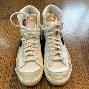 nike blazer high tops mid 77 in women’s size 7/men’s size 5